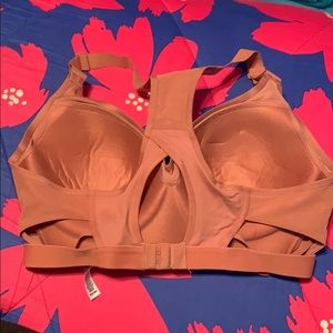 Victoria's Secret Intimates & Sleepwear - Incredible by Victoria’s Secret Sport Bra Victoria's Secret Intimates & Sleepwear - Incredible by Victoria’s Secret Sport Bra